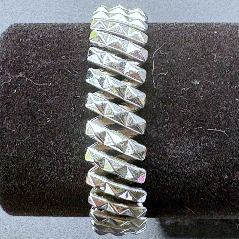 Vintage Silver Tone Pyramid Link Expansion ID Bracelet Engravable